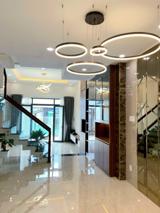 Bán nhà 4 tầng, 90m², 4PN, 5WC, Q.2, 8.2 tỷ, sổ hồng