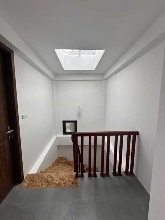 Rất tốt! Nhà đẹp TÂY SƠN – THỊNH QUANG, 63m, 3 mặt thoáng, ô tô đỗ cửa, full nội thất, giá 11.9 tỷ