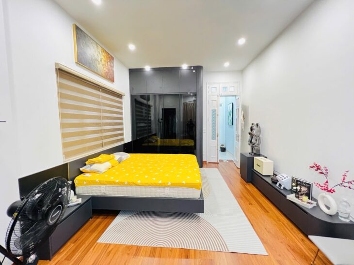 BÁN NHÀ QUAN NHÂN, THANH XUÂN, 30M Ô TÔ, TRƯỚC NHÀ 3M SH QUAY THOẢI MÁI, 41M2, 9.5 TỶ(CTL)