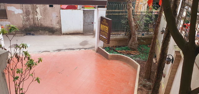 Bán nhà 5T phố trích Sài Tây Hồ Hà Nội, diện tích 215m, mặt tiền 10m, giá 85 tỷ, dòng tiền 1.5