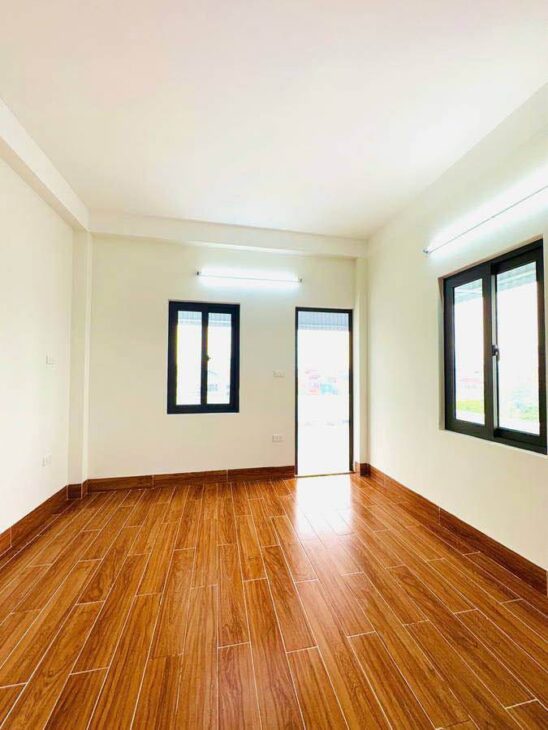 SIÊU HOT NGUYỄN VĂN CỪ – CÓ THANG MÁY – LÔ GÓC – 3 THOÁNG, THÔNG RA NGỌC LÂM , NGÔ GIA TỰ.