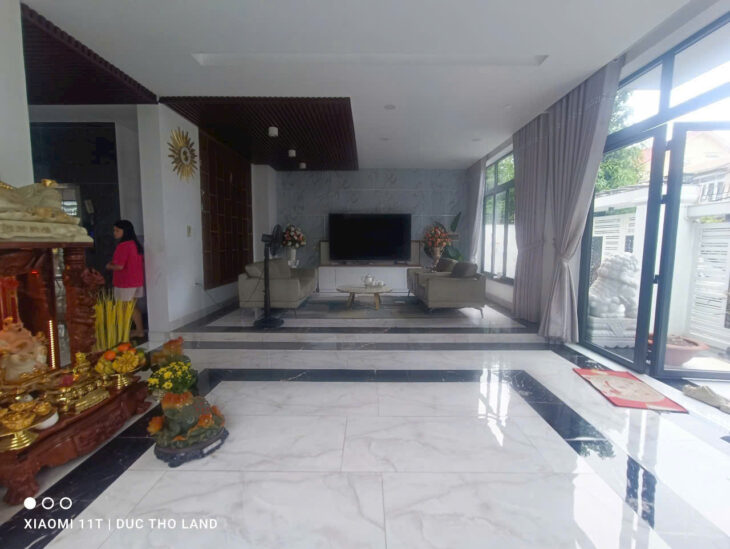 Bán Biệt thự chính chủ 485m2, 5 tầng, hầm, căn góc 2 mặt tiền khu Biệt thự Ngã Tư Ga, Q12
