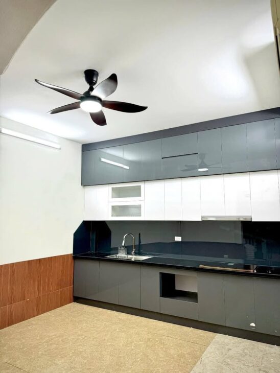 NHÀ ĐẸP NGỌC THỤY –50M– OTO ĐỖ CỬA – HÀNG XÓM KHAI SƠN GIÁ NHỈNH 8ty