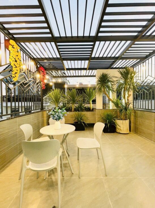 Nhà phố 5 lầu đẹp lung linh 80m2 Quang Trung xe hơi đậu nhà T.máy view Mercedes 13 tỷ hơn