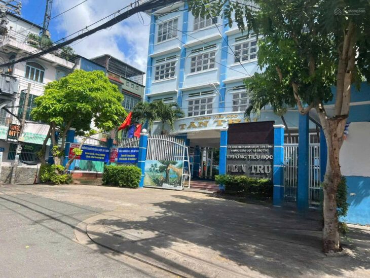 GẤP BÁN nhà HXH tránh Nguyễn Phúc Chu 4 lầu ngang 6.4m 109m2 sát đường gần trường 11.5 tỷ.