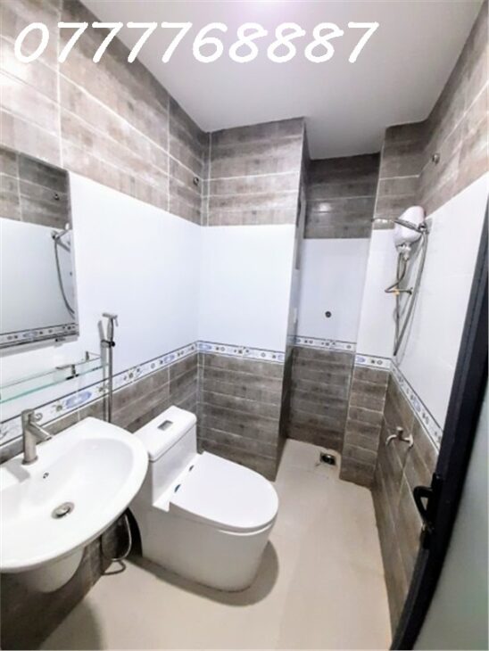 Tòa nhà CHDV mặt tiền đường Quận 7, Hầm 7 tầng, 166 phòng, 900tr/ tháng