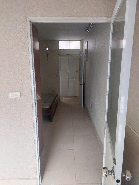 Cho thuê : cho thuê nhà nguyên căn ngõ 214 nguyễn xiển Dt 40 m2x 2tầng 2 ngủ 2 vs,giá thuê 9