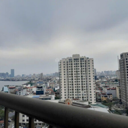 Căn hộ chung cư El Dorado view Hồ Tây, 1 khách, 1 ngủ, full nội thất, diện tích 50m2. Giá thuê 12tr