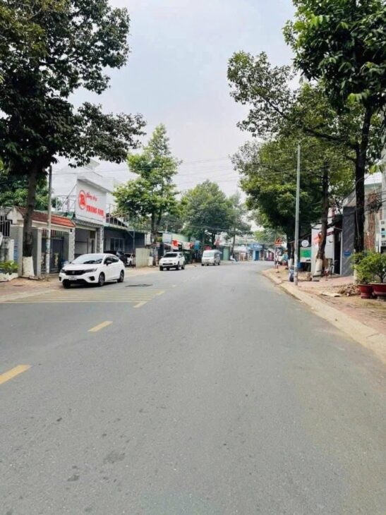 Bán nhà MẶT TIỀN Kinh Doanh chỉ hơn 4 đồng,Đông Hòa,GIÁ QUÁ RẺ