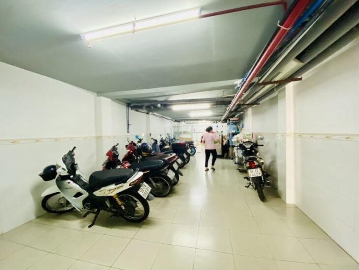 BÁN GẤP KHÁCH SẠN KD DÒNG TIỀN ỔN ĐỊNH TỪ 250TR – 300TR/TH, NGAY GẦN SÂN BAY PHƯỜNG 2 Q. TÂN BÌNH