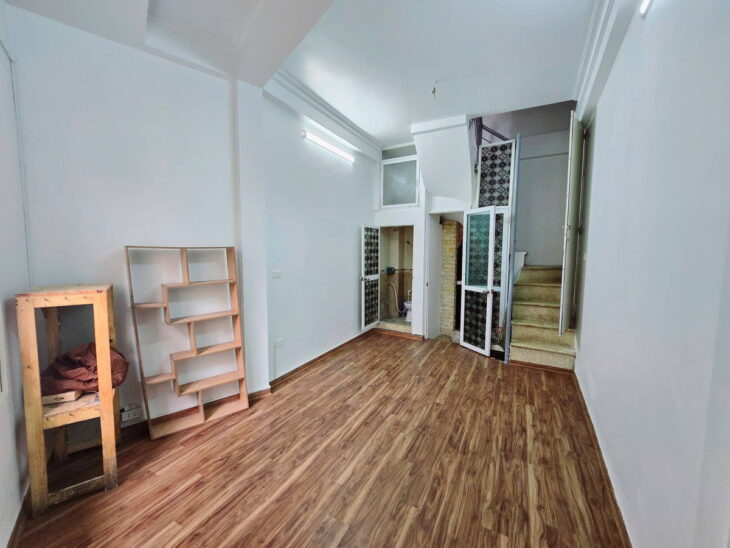 Bán Nhà mặt Phố Núi TRúc, Ba Đình, giá chỉ 7.3 tỷ