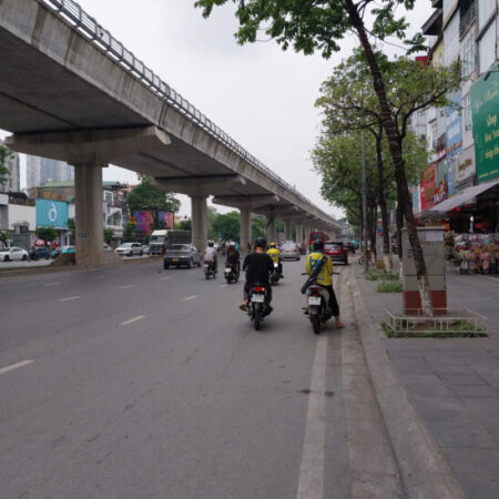 NHÀ LÔ GÓC, 3 THOÁNG DÂN XÂY – CẦU VƯỢT MAI DỊCH – 41,5M2, 7,399 TỶ