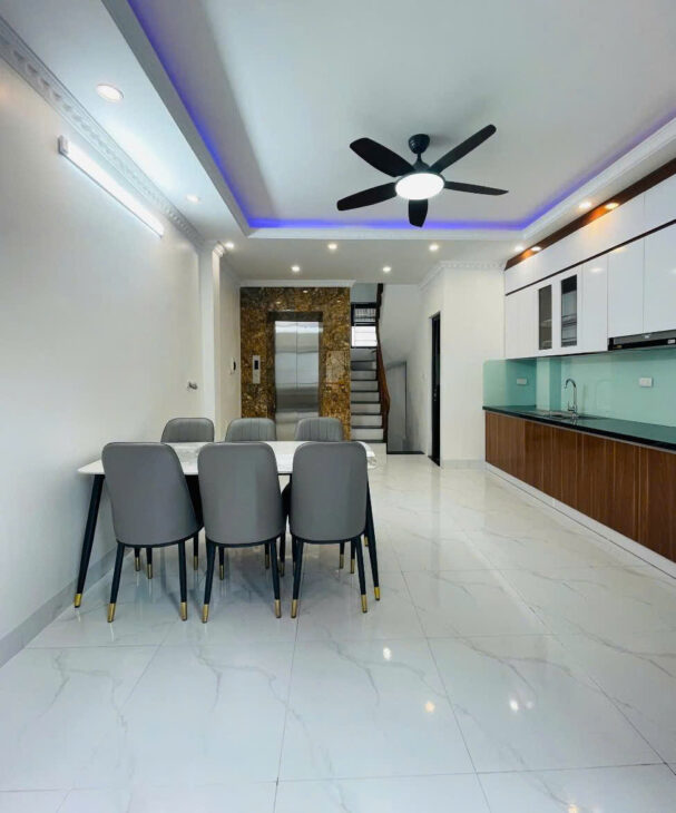 BÁN NHÀ XÂY MỚI PHỐ DOÃN KẾ THIỆN, 6T THANG MÁY, 02 THOÁNG – 41M2, 9.345 TỶ