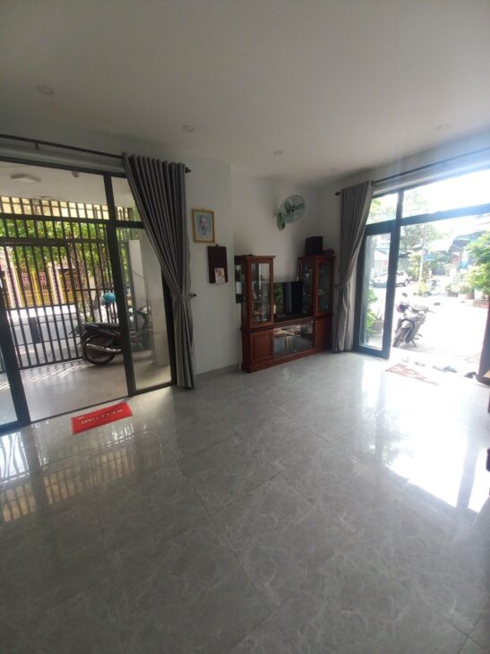 # Góc 2 Mặt tiền đường 5.5m Khuê Trung gần Nguyễn Hữu Thọ, 90m2, 3 tầng KD, ~30tr/th