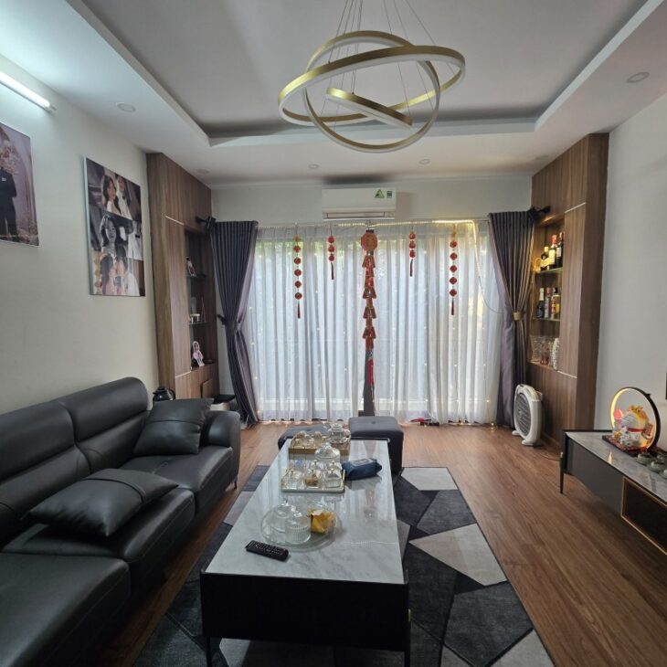 Chỉ 10 Tỷ có nhà sd 52m2 6 Tầng, Vị Trí VIP Dương Quàng Hàm Ở Nhà Đẹp – Ngõ Thẳng, Gần Oto