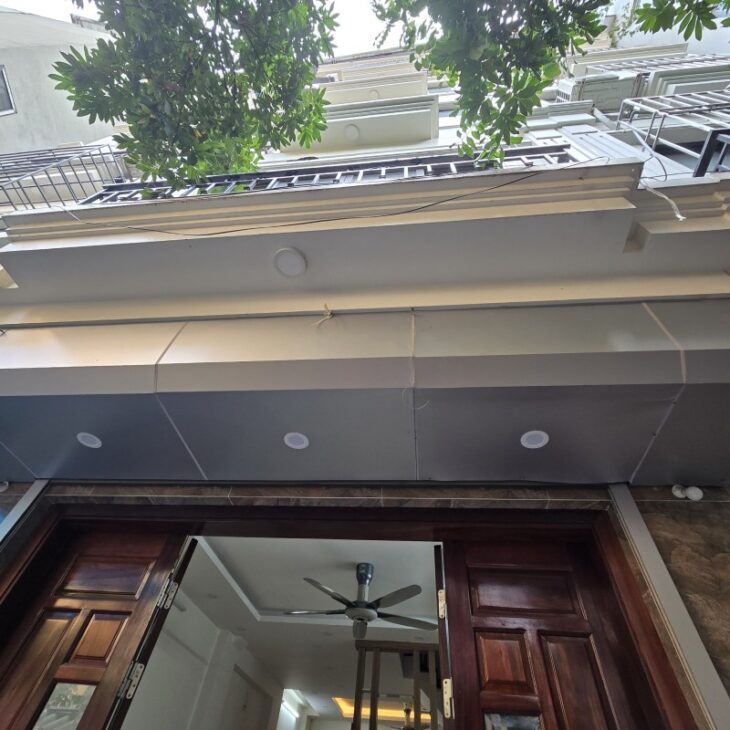 Chỉ 10 Tỷ có nhà sd 52m2 6 Tầng, Vị Trí VIP Dương Quàng Hàm Ở Nhà Đẹp – Ngõ Thẳng, Gần Oto