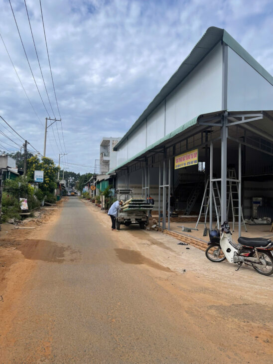 NHÀ CHÍNH CHỦ – GIÁ TỐT – Vị Trí Đẹp Tại SÂN BAY LONG THÀNH MUA XONG ĐÃ CÓ THU NHẬP 17 TRIỆU /1