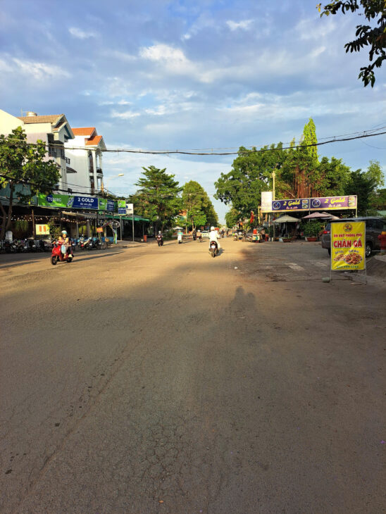 BÁN ĐẤT MẶT TIỀN KINH DOANH – KDC BÌNH HƯNG – SÁT BẾN XE QUẬN 8 – ĐƯỜNG 20M – NHỈNH 7 TỶ