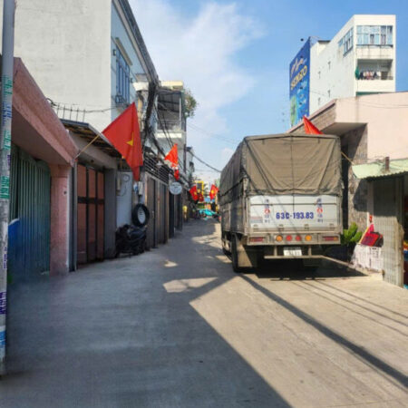 BÁN GẤP – NHÀ CÓ SÂN VƯỜN – GIÁ RẺ – CẠNH PHÚ MỸ HƯNG – 130M2 3 TẦNG – NHỈNH 13 TỶ (TLCC) BÁN GẤP – NHÀ CÓ SÂN VƯỜN – GIÁ RẺ – CẠNH PHÚ MỸ HƯNG – 130M2 3 TẦNG – NHỈNH 13 TỶ (TLCC)