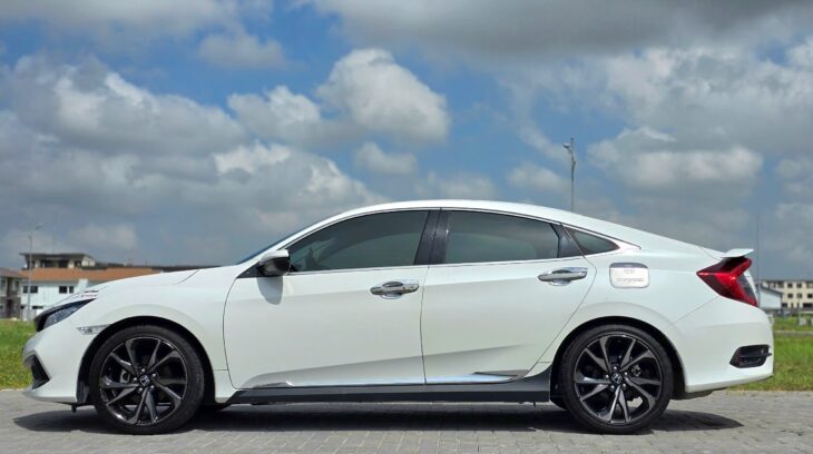 HONDA CIVIC RS 2019