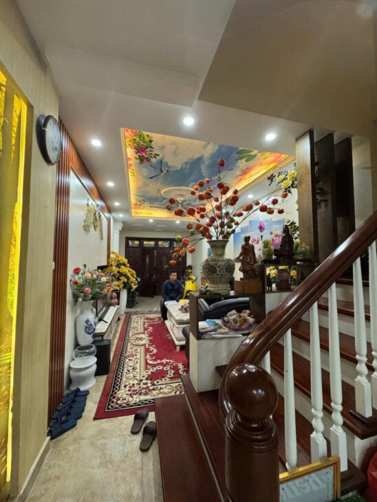 Bán nhà Lãng Yên, Đầm Trấu Hai Bà Trưng 60m² x 5PN, gara ô tô, KD, giá 20 tỷ. LH: 0366 051369