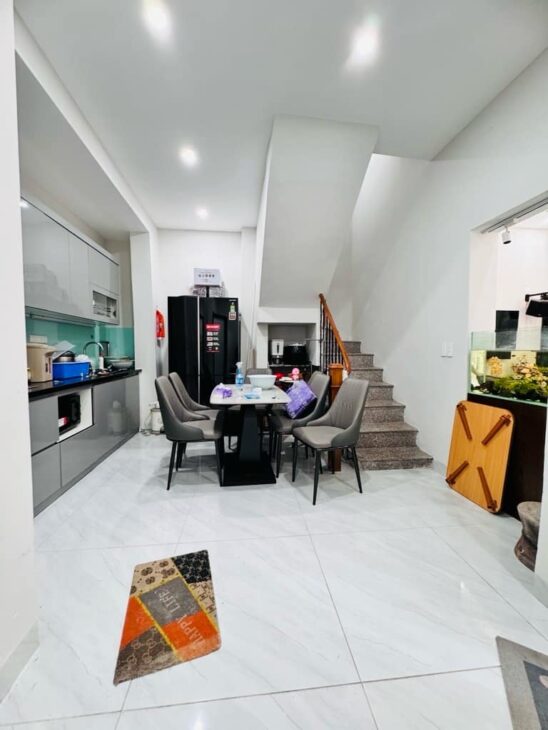 MAI ĐỘNG – LÔ GÓC 3 THOÁNG, MẶT TIỀN RỘNG- GARA 7 CHỖ – KINH DOANH ĐỈNH – FULL NỘI THẤT