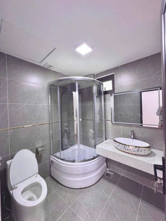 NHÀ 50M2, 7 TẦNG THANG MÁY, MẶT TIỀN 4M, 3 THOÁNG NGÕ 89 PHAN KẾ BÍNH, BA ĐÌNH, HÀ NỘI. GIÁ 16 TỶ