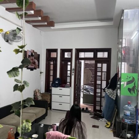 ♥ Nhà gần MT Trần Quốc Toản, 47m2, 3 tầng kiên cố, 3.x tỷ