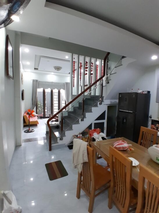 ♥ Nhà Kiệt đường 5.5m Thi Sách, 2 Mặt Tiền, 105m2, 3 mê, ở và cho thuê riêng, 6.x tỷ