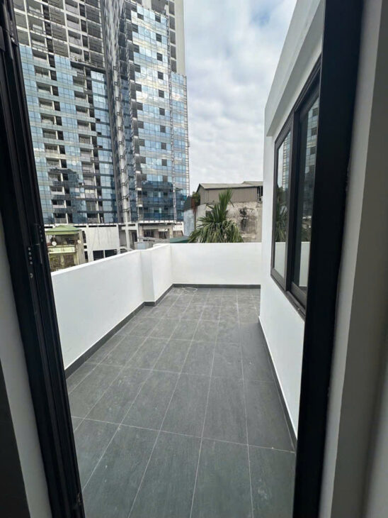 Rất tốt! Nhà đẹp TÂY SƠN – THỊNH QUANG, 63m, 3 mặt thoáng, ô tô đỗ cửa, full nội thất, giá 11.9 tỷ