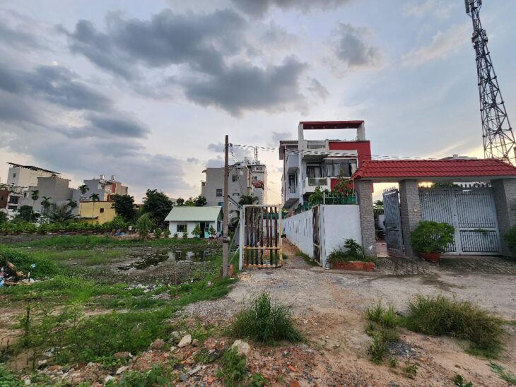Bán đất An Phú Đông, Quận 12, 1400m2 , HXH, ngang 54m, siêu khủng, Gía chỉ 24.5 Tỷ TL