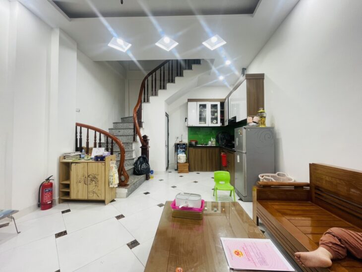 Nhà đẹp Xuân Phương 35.2m2-5 tầng, gần phố, Nội thất đẹp ở ngay, 5,5tỷ