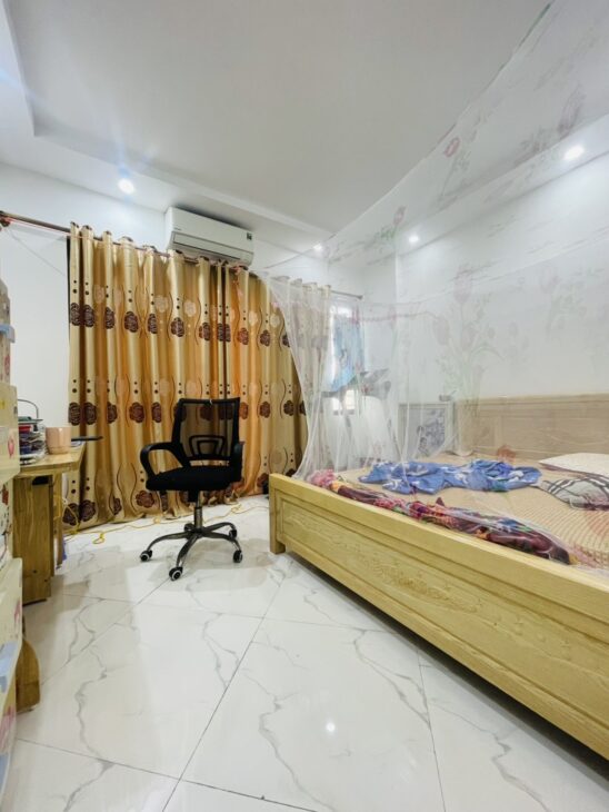 Nhà đẹp Xuân Phương 35.2m2-5 tầng, gần phố, Nội thất đẹp ở ngay, 5,5tỷ