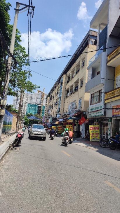 Bán gấp nhà mặt phố Xa La (Hà Đông) 42m2, 5 tầng, 13,5 tỷ, kinh doanh đỉnh