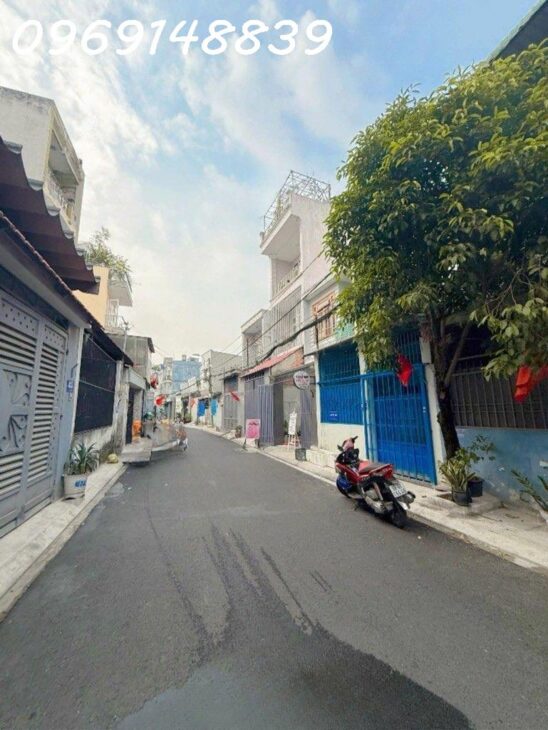 Nhà đẹp 4 tầng Trung mỹ tây tiềm năng kinh doanh