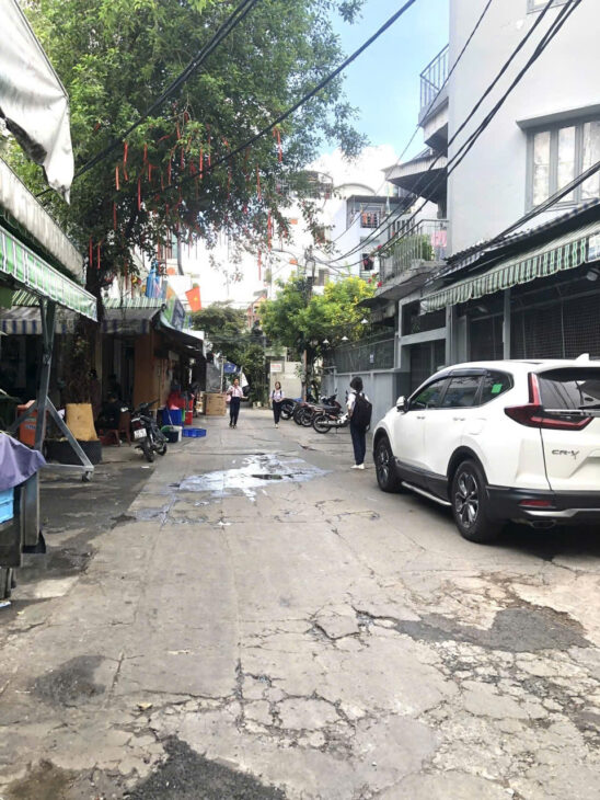 Bán nhà quận 10, đường Tân Phước, 78m2 cấp 4, 10.2 tỷ, hẻm xe hơi