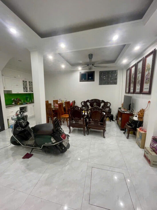 Bán nhà Phố Hào Nam, Sổ Vuông Vắn, Lô Góc Hai Thoáng, 46mx4T, Giá: 7.5 Tỷ, Lh: 0396935190.