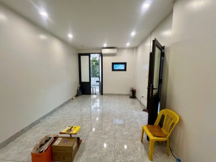 Bán nhà Phố Hào Nam, Sổ Vuông Vắn, Lô Góc Hai Thoáng, 46mx4T, Giá: 7.5 Tỷ, Lh: 0396935190.