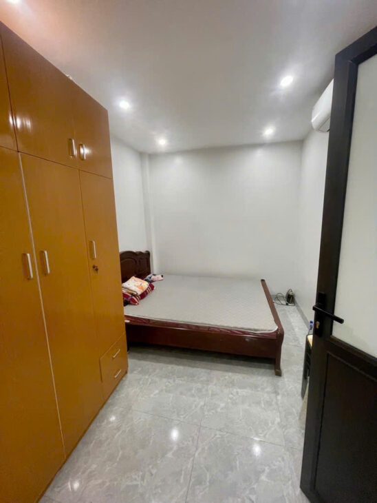 Bán nhà Phố Hào Nam, Sổ Vuông Vắn, Lô Góc Hai Thoáng, 46mx4T, Giá: 7.5 Tỷ, Lh: 0396935190.