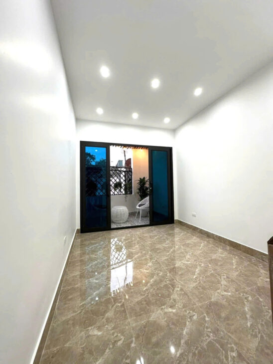 Bán nhà Phố Hào Nam, Sổ Vuông Vắn, Lô Góc Hai Thoáng, 46mx4T, Giá: 7.5 Tỷ, Lh: 0396935190.