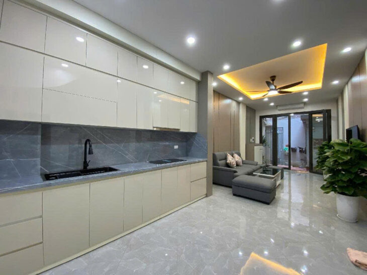Bán nhà Xã Đàn_Lô Góc_Ba Mặt Thoáng_40mx4T_Giá: 7.5 Tỷ_Lh: 0396935190.
