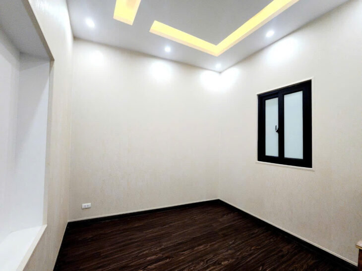 Bán nhà Xã Đàn_Hai Mặt Thoáng_Có Sân Để Xe_46mx4T_Giá: 7 Tỷ_Lh: 0396935190.