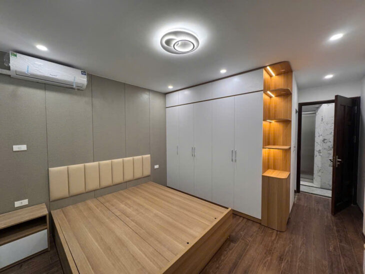 Bán nhà phố Xã Đàn_Ngõ Ô Tô Tránh_Nhà Đẹp Thang Máy_42mx5T_Giá: 8.7 Tỷ_Lh: 0396935190.