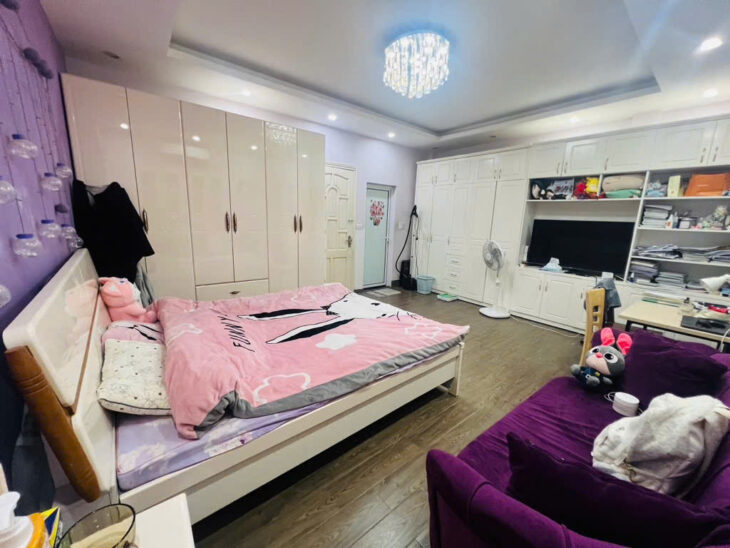 Bán nhà phố Xã Đàn_Vị Trí Lô Góc_Trước nhà Sân Thoáng _42mx4T_Giá: 7.5 Tỷ_Lh: 0396935190.