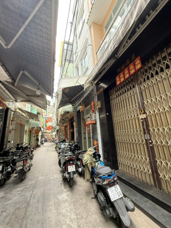 Bán nhà quận 11, đường Thái Phiên, 35m3, hẻm 4m, 4 tầng, 6.5 tỷ