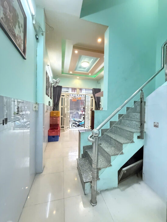 Bán nhà quận 11, đường Thái Phiên, 35m3, hẻm 4m, 4 tầng, 6.5 tỷ