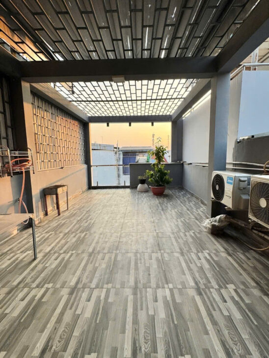 Nhàvquận 5 đường An Bình, 68m2, 5 tầng, 13.2 tỷ, hẻm xe hơi