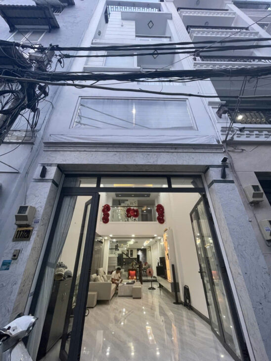 Nhàvquận 5 đường An Bình, 68m2, 5 tầng, 13.2 tỷ, hẻm xe hơi