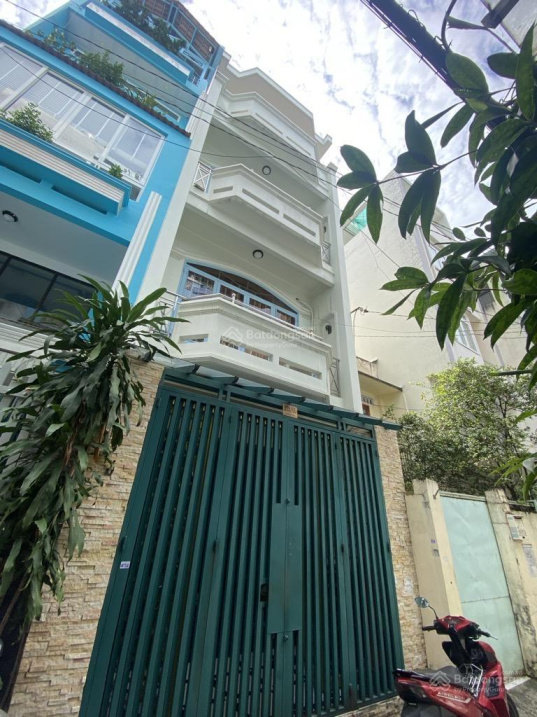 Bán nhà trung tâm Q5, Trần Bình Trọng, 60m2, 4 tầng BTCT, hẻm rộng thông thoáng