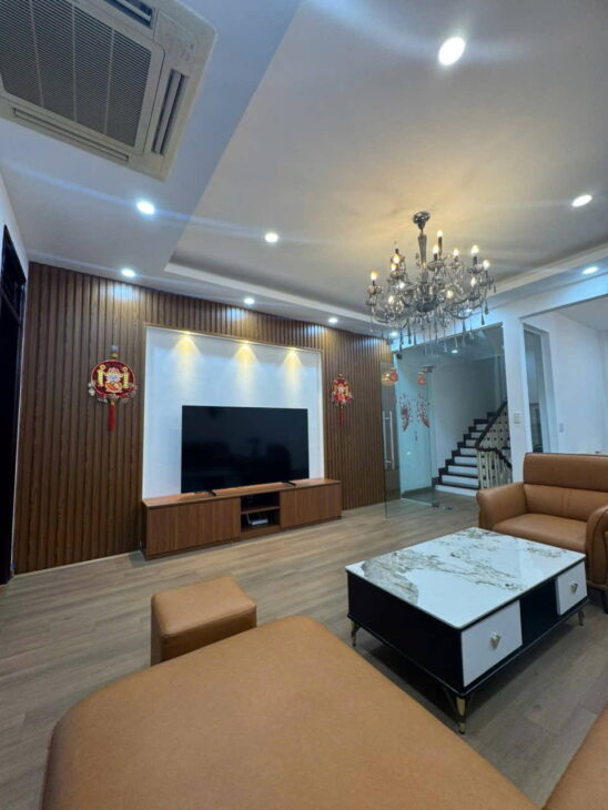 Chính chủ bán gấp nhà ngõ ô tô, 144 Quan Nhân, Thanh Xuân. DT: 55m2, 5 tầng, MT 5m. 12,5 tỷ.